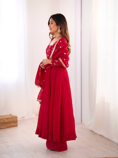 Ati Chauhan Wear Red Color Lace Border With Fully Flared Design Anarkali Gown