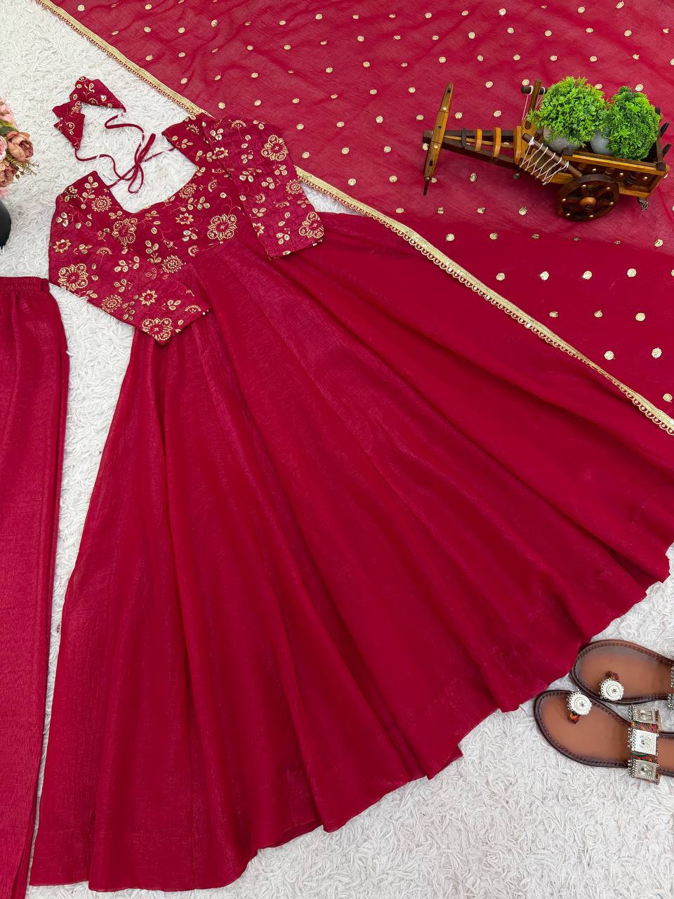 Ati Chauhan Wear Red Color Lace Border With Fully Flared Design Anarkali Gown