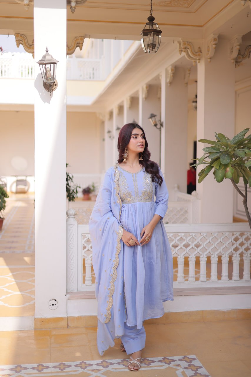 Fashionable Purple Color Heavy Embroidered Work Designer Gown
