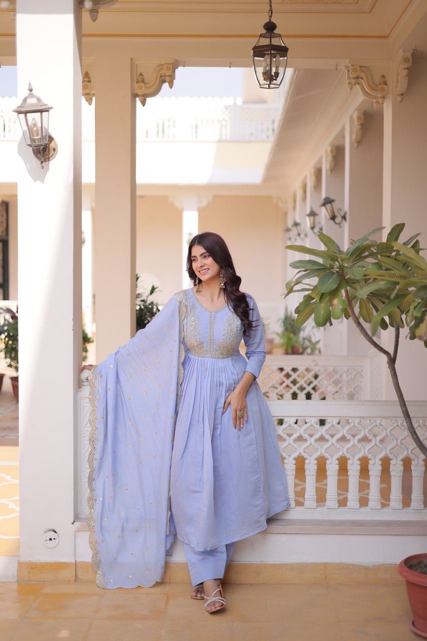 Fashionable Purple Color Heavy Embroidered Work Designer Gown