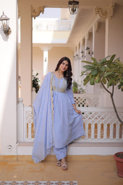 Fashionable Purple Color Heavy Embroidered Work Designer Gown