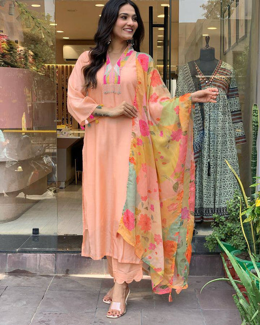 Beautifully designed that seamlessly combines tradition kurta set