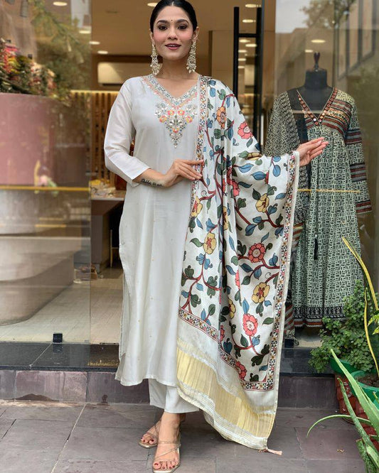 Women Embroidered Chanderi  SILK  kurta set
