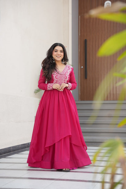 Engagements Wear Pink Color Star Georgette  Embroidery With Beads And Sequin Work Beautiful Gown