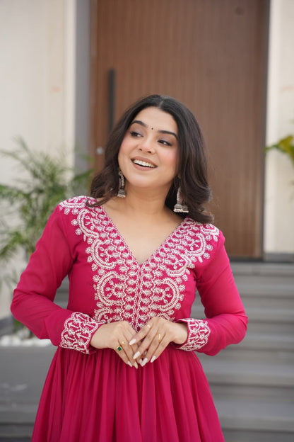 Engagements Wear Pink Color Star Georgette  Embroidery With Beads And Sequin Work Beautiful Gown