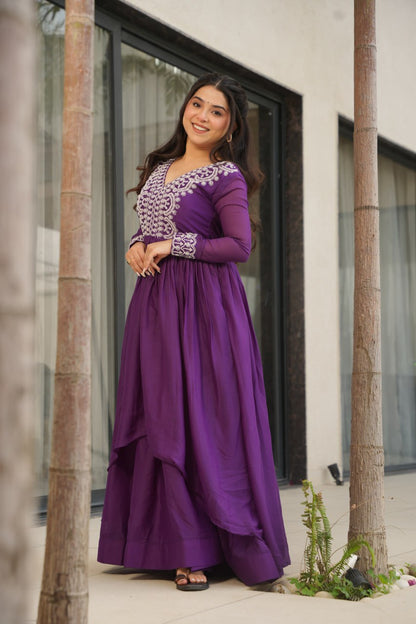 Engagements Wear Purple Color Star Georgette  Embroidery With Beads And Sequin Work Beautiful Gown
