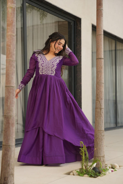 Engagements Wear Purple Color Star Georgette  Embroidery With Beads And Sequin Work Beautiful Gown