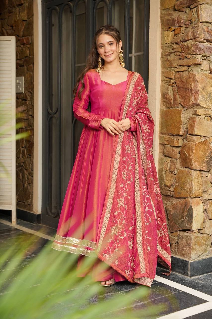 Idaho Pink Color Designer Gown Set