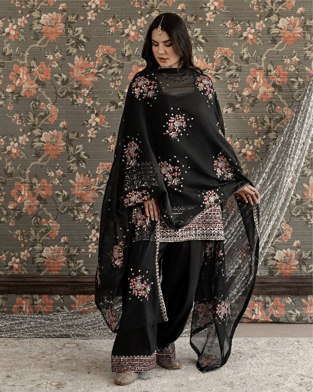 Imposing Black Color Sequence Thread Work Palazzo Suit