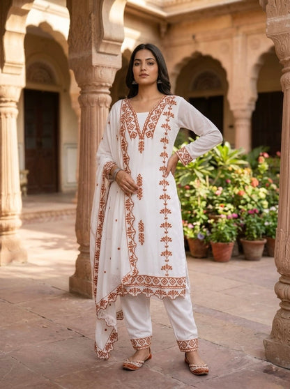 Party Wear Georgette Embroidered Work Kurti Pent Set