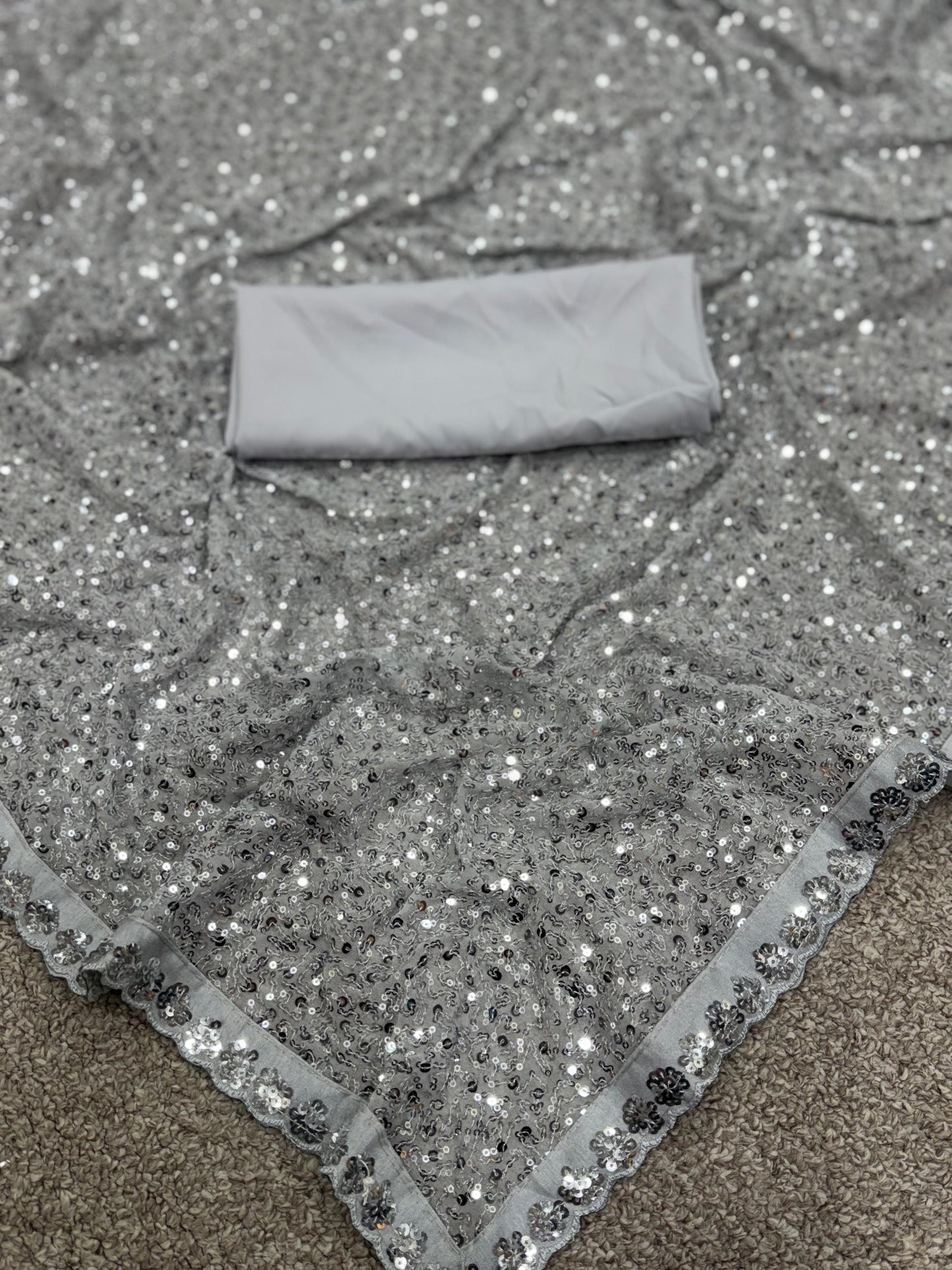 Kareena Kapoor Bollywood Georgette Grey Color Saree