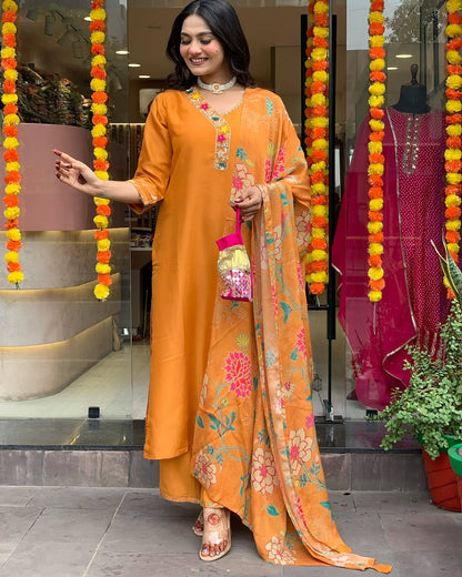 Beautifully designed that seamlessly combines tradition kurta set