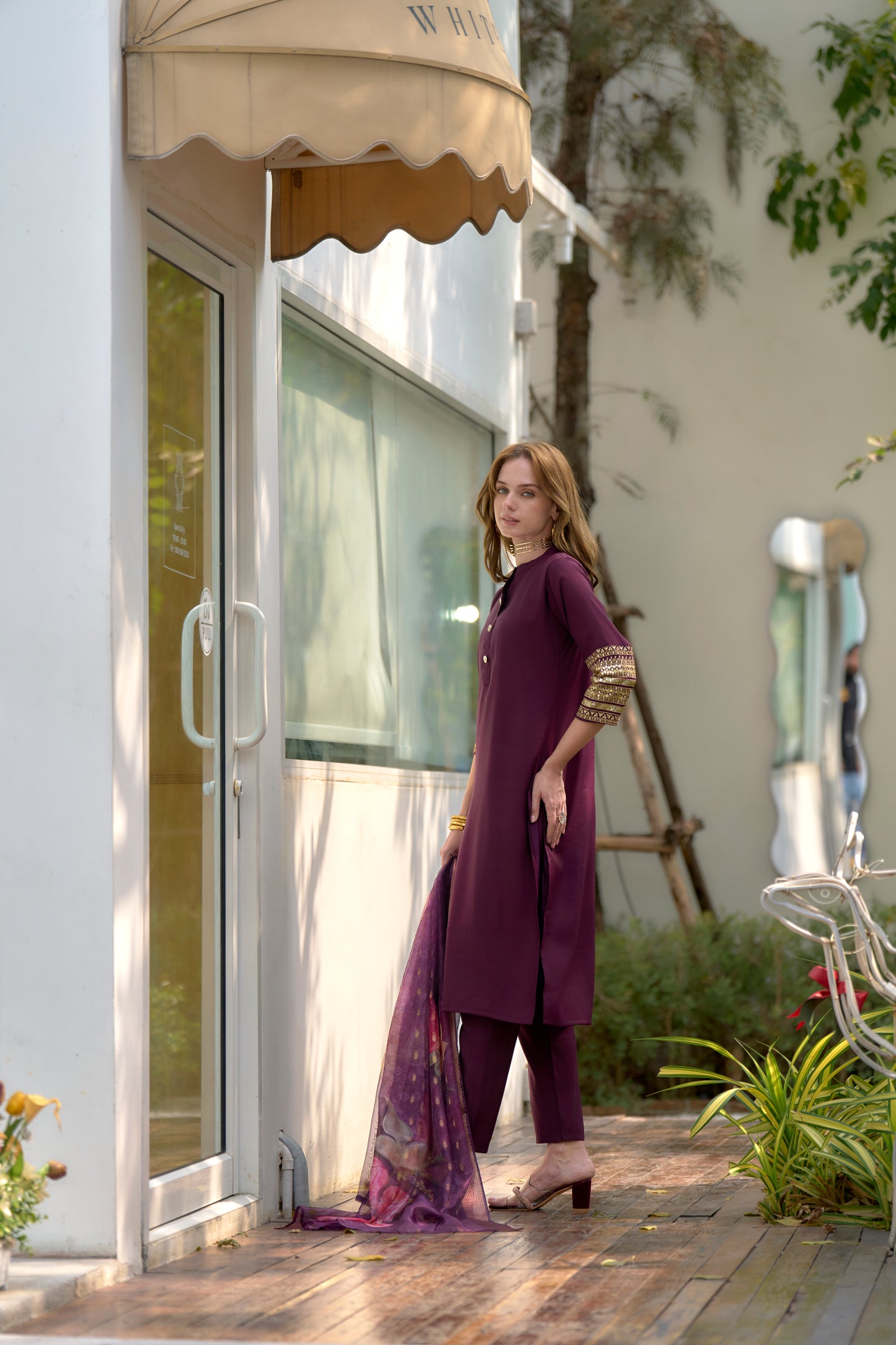 beautifully designed kurta set that seamlessly combines tradition with modern elegance.