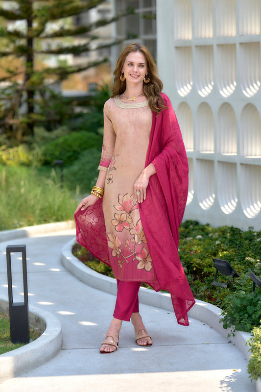 Elevate your ethnic wardrobe with this beautifully designed kurta set