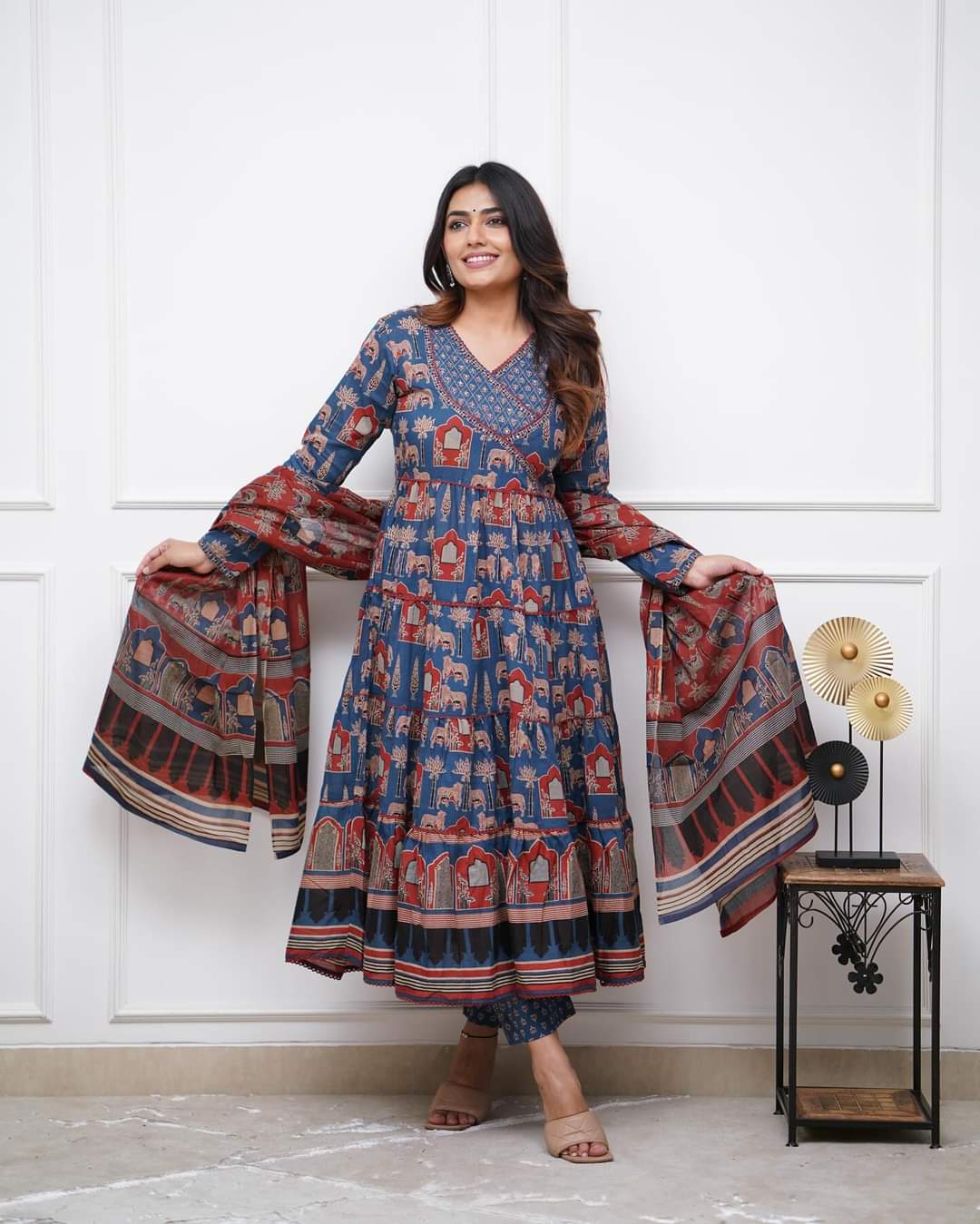 Beautifully designed that seamlessly combines tradition kurta set