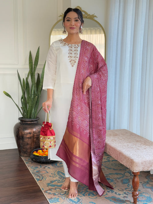 Beautifully designed that seamlessly combines tradition kurta set