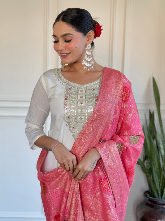 Beautifully designed that seamlessly combines tradition kurta set