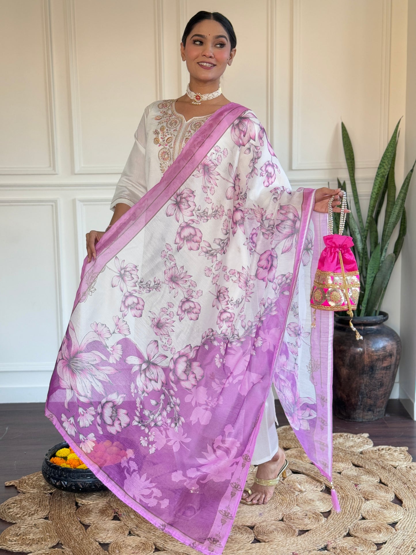 Beautifully designed that seamlessly combines tradition kurta set