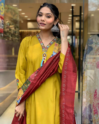 Beautifully designed that seamlessly combines tradition kurta set