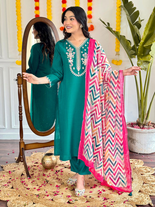 Elegent Beautifully designed that seamlessly combines tradition kurta set