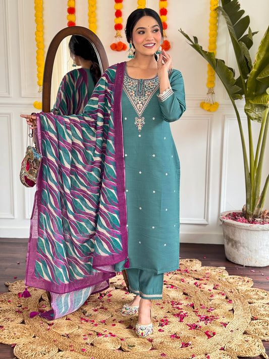 Elegent Beautifully designed that seamlessly combines tradition kurta set
