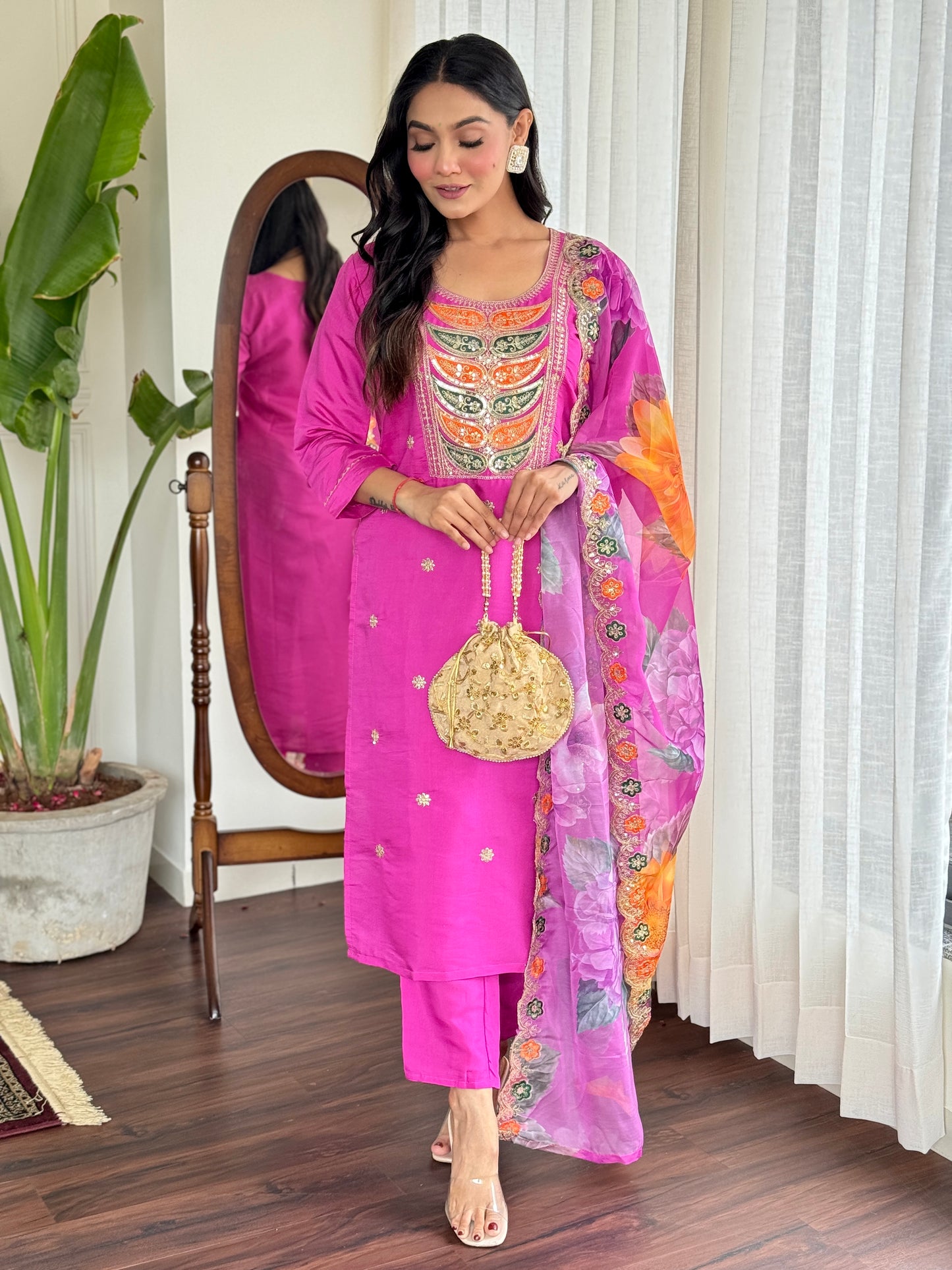 WOMEN Embrodairy Stright Kurta Set