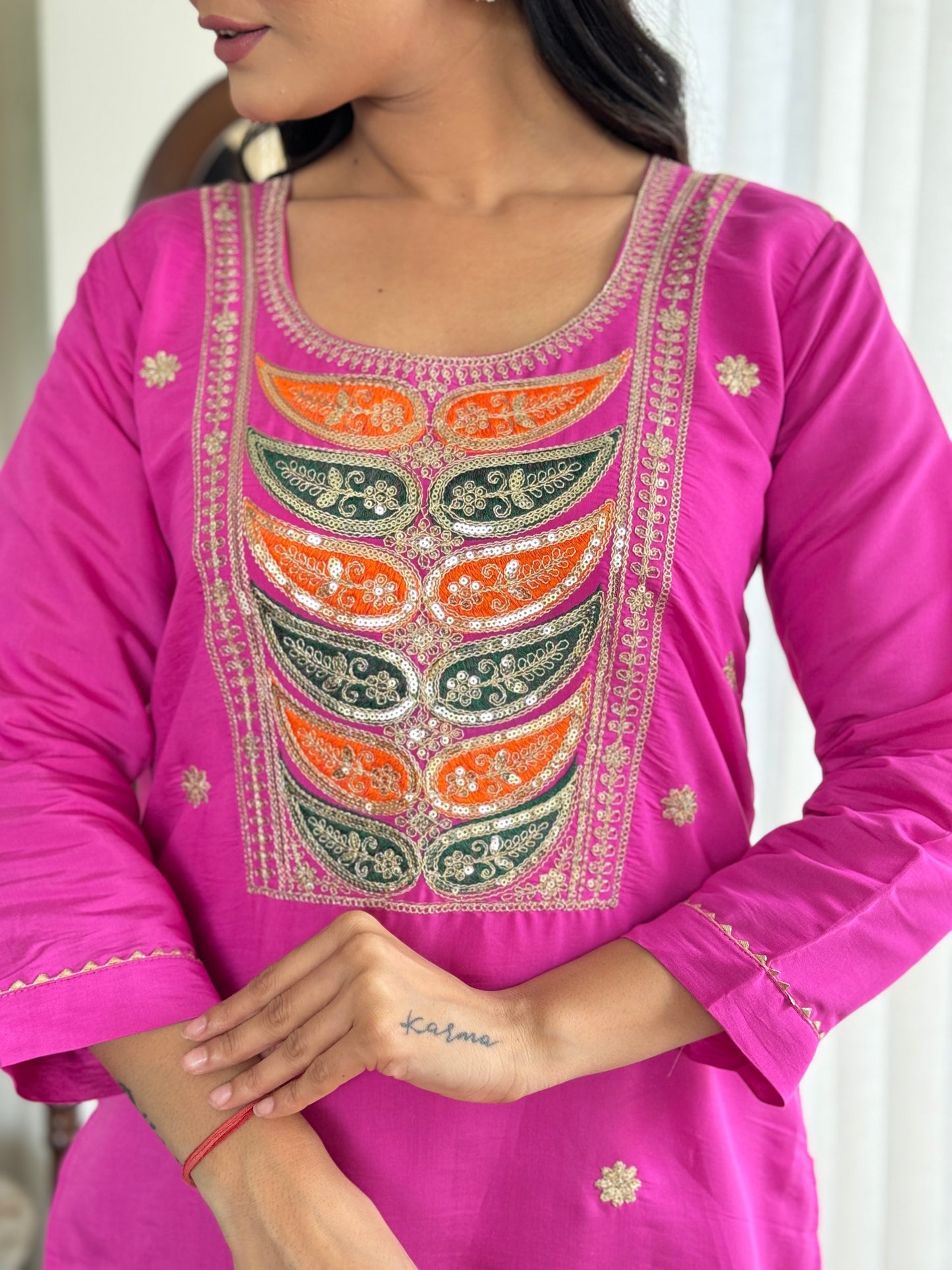 WOMEN Embrodairy Stright Kurta Set