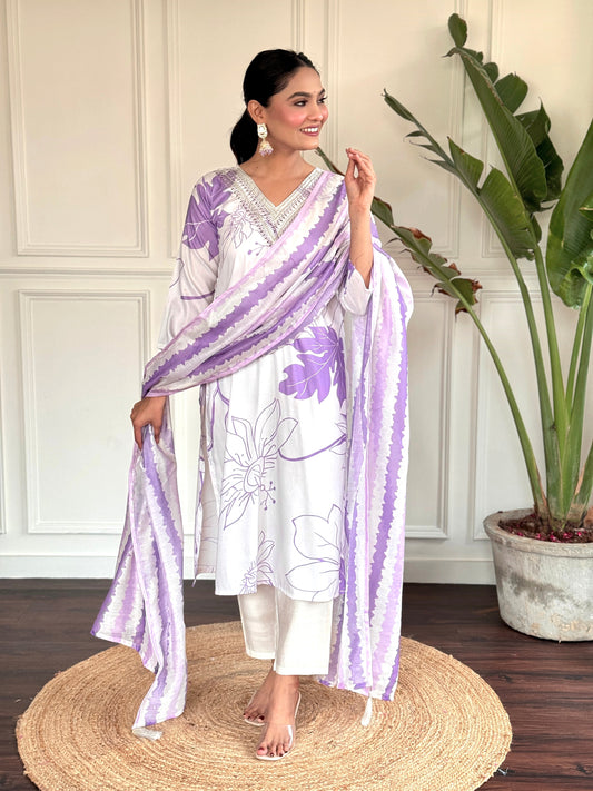Beautifully designed that seamlessly combines tradition kurta set
