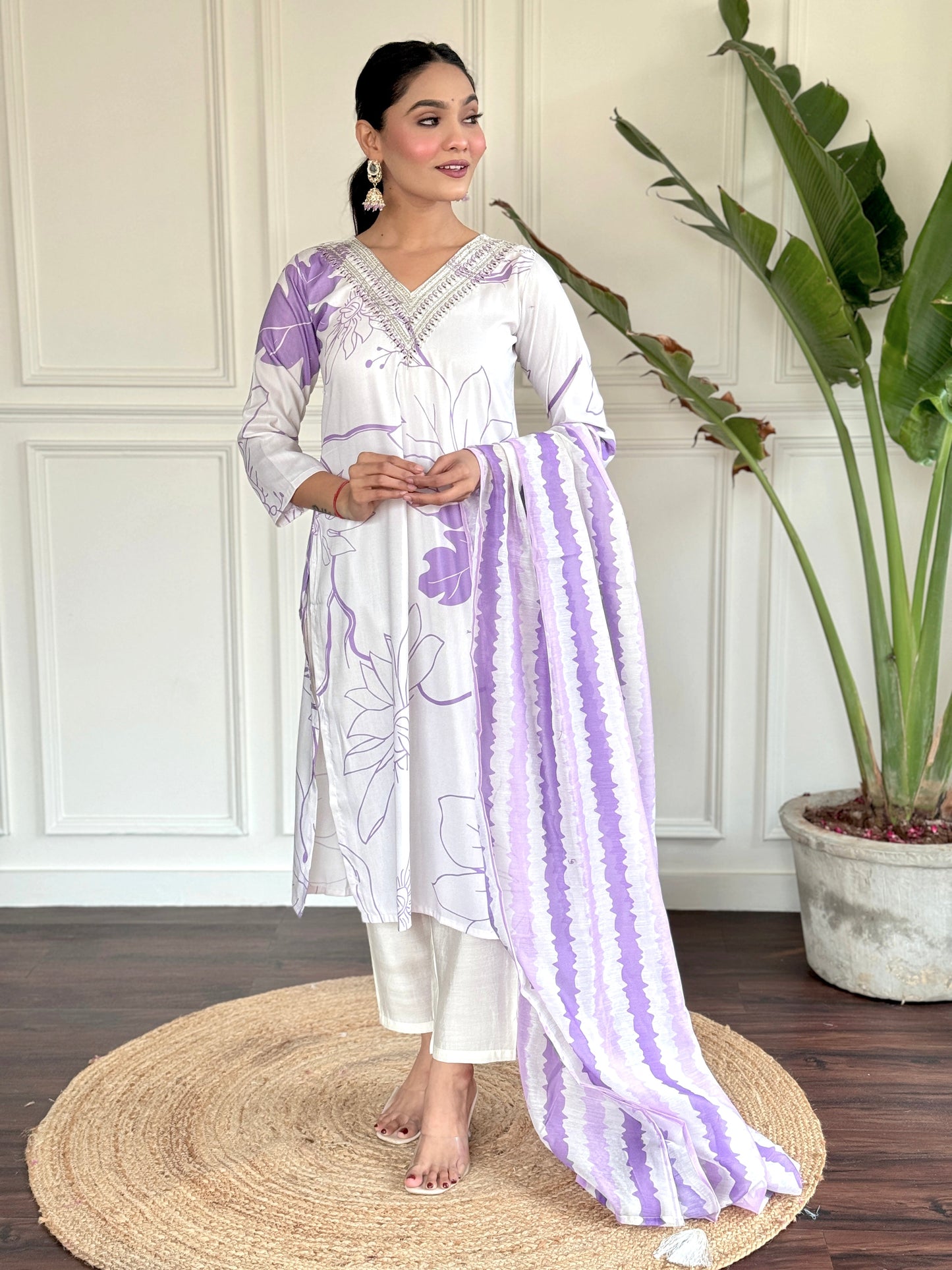 Beautifully designed that seamlessly combines tradition kurta set