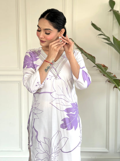 Beautifully designed that seamlessly combines tradition kurta set