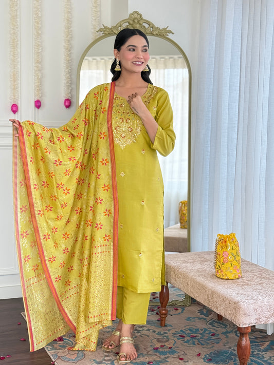 Elegent Beautifully designed that seamlessly combines tradition kurta set