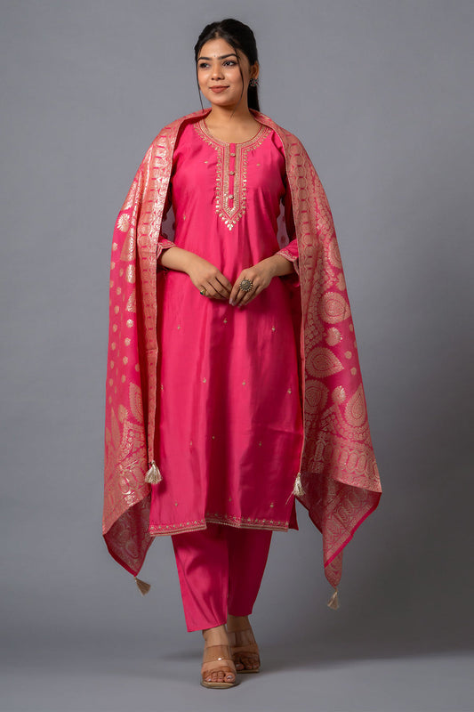 Beautifully designed that seamlessly combines tradition kurta set