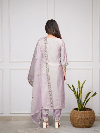 Women Embroidered PURE Vicose Chanderi kurta set