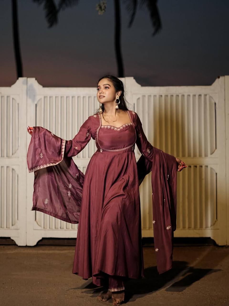Manisha Rani Wear Pink Color Intricate Thread Work Anarkali Suit