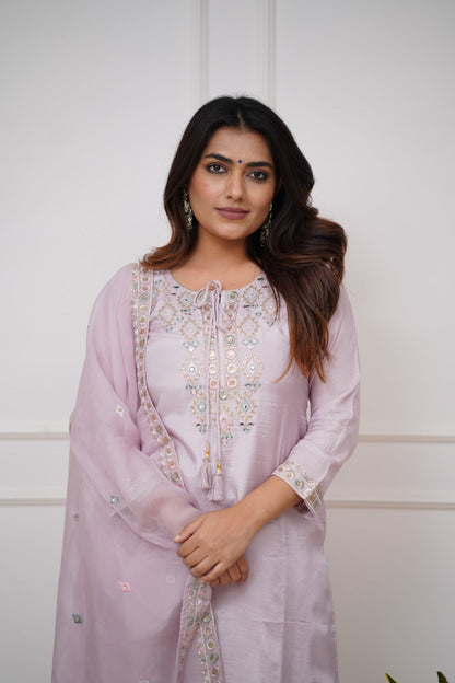 Women Embroidered PURE Vicose Chanderi kurta set