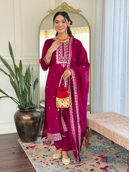 Elegent Beautifully designed that seamlessly combines tradition kurta set