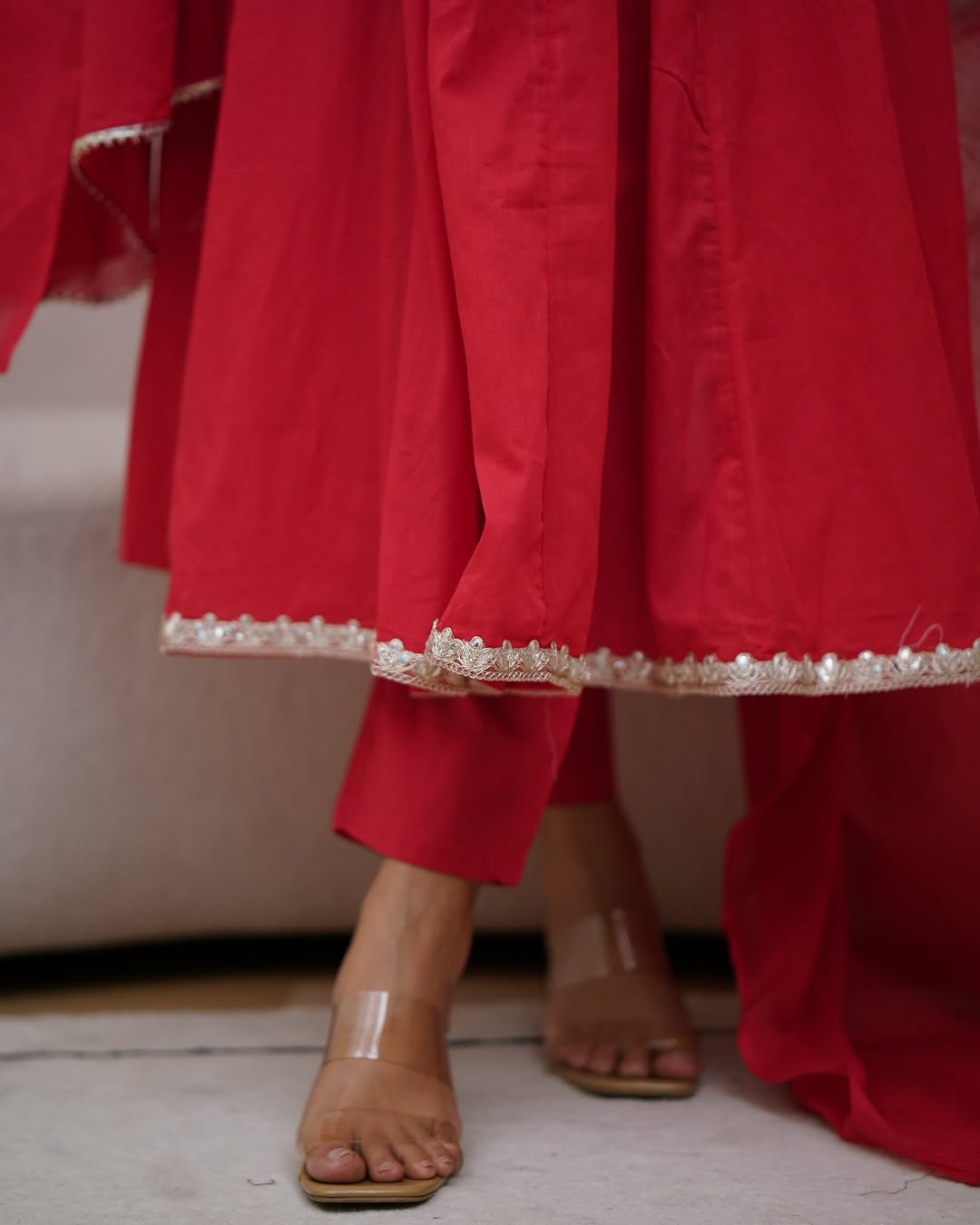 Elegent Beautifully designed that seamlessly combines tradition kurta set