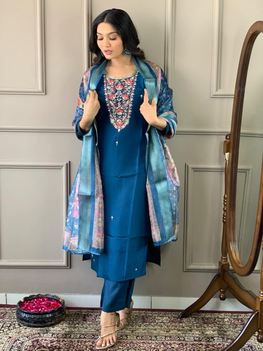 Beautifully designed that seamlessly combines tradition kurta set