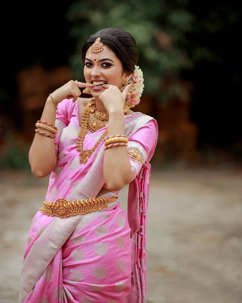 Trendy Light Pink Lichi Silk Silver Jari Saree