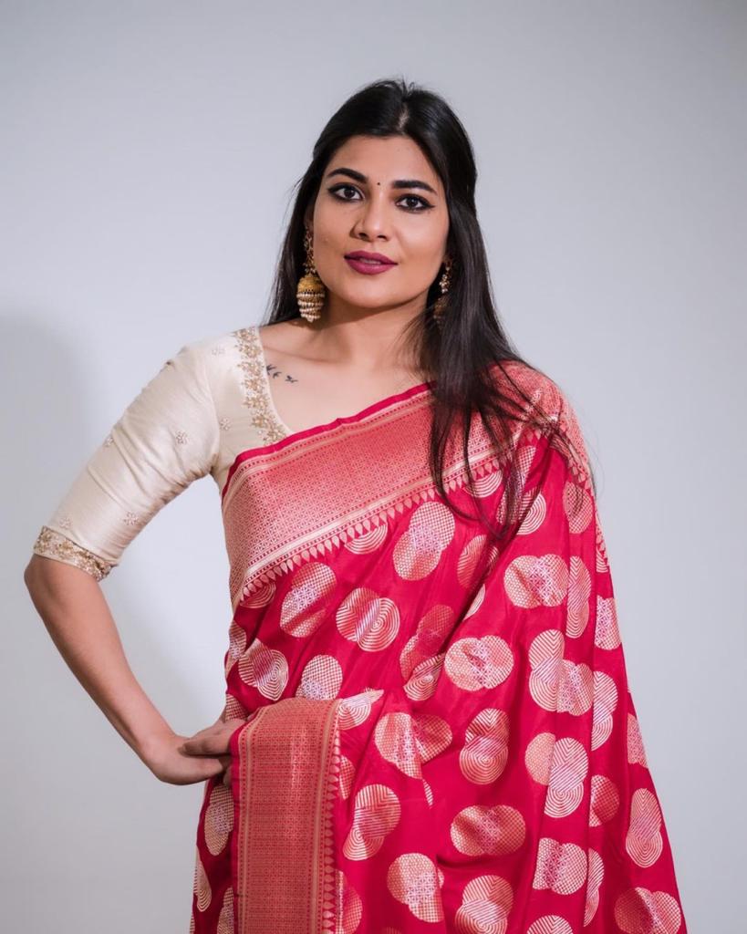 Ravishing Pink Color Handloom Weaving Silk Saree