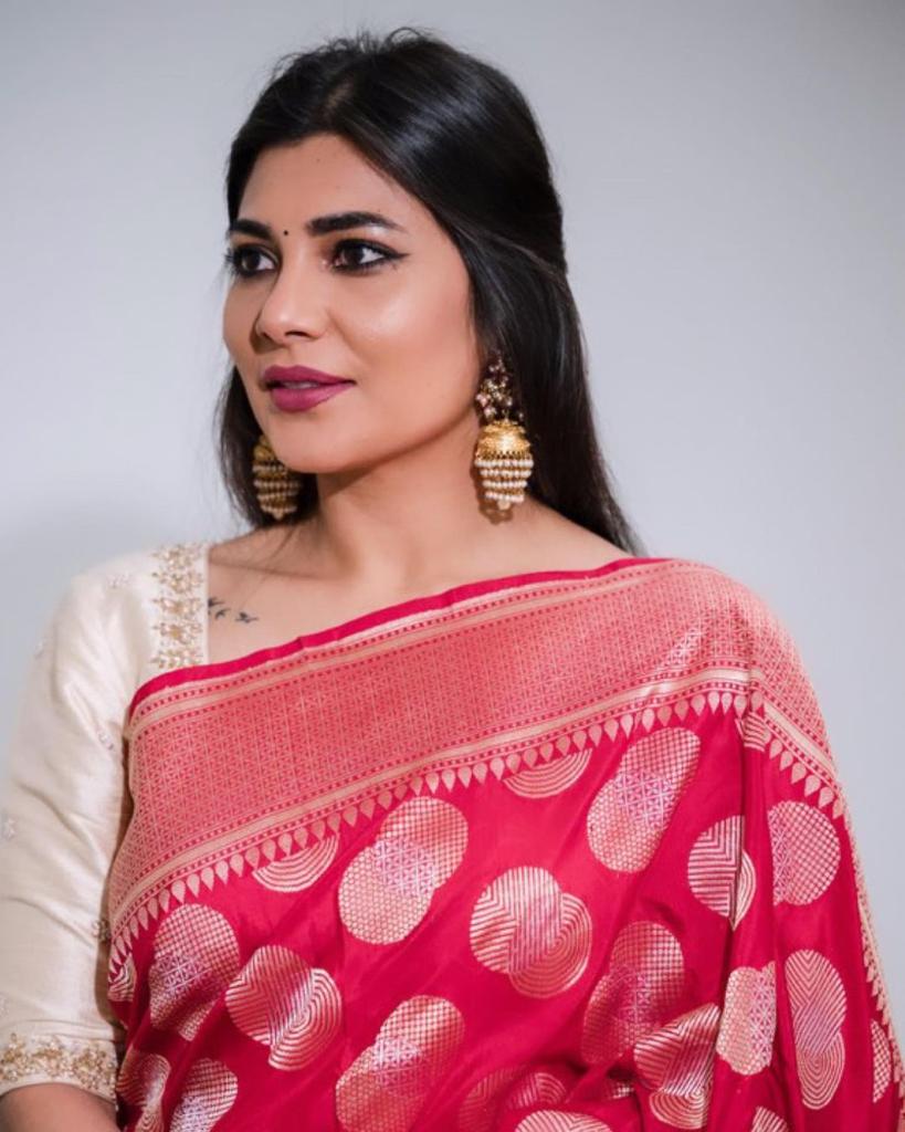 Ravishing Pink Color Handloom Weaving Silk Saree