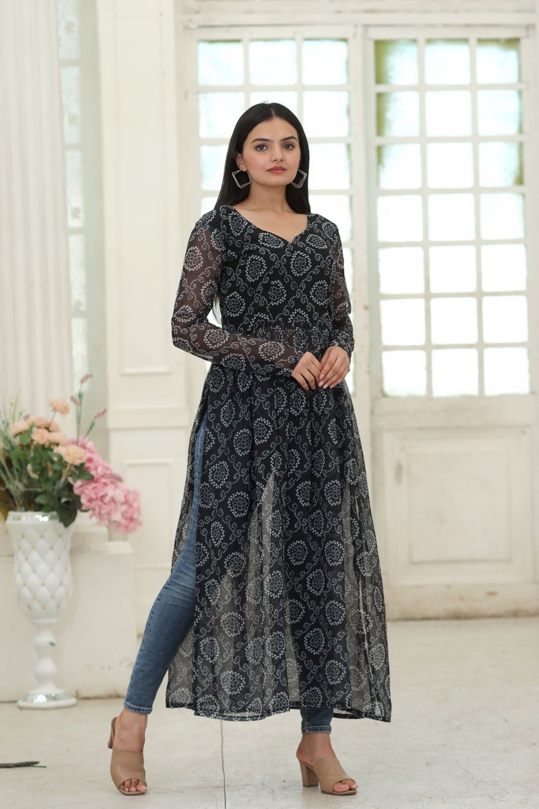 Casual Wear Black Color Bandhani Print Kurti