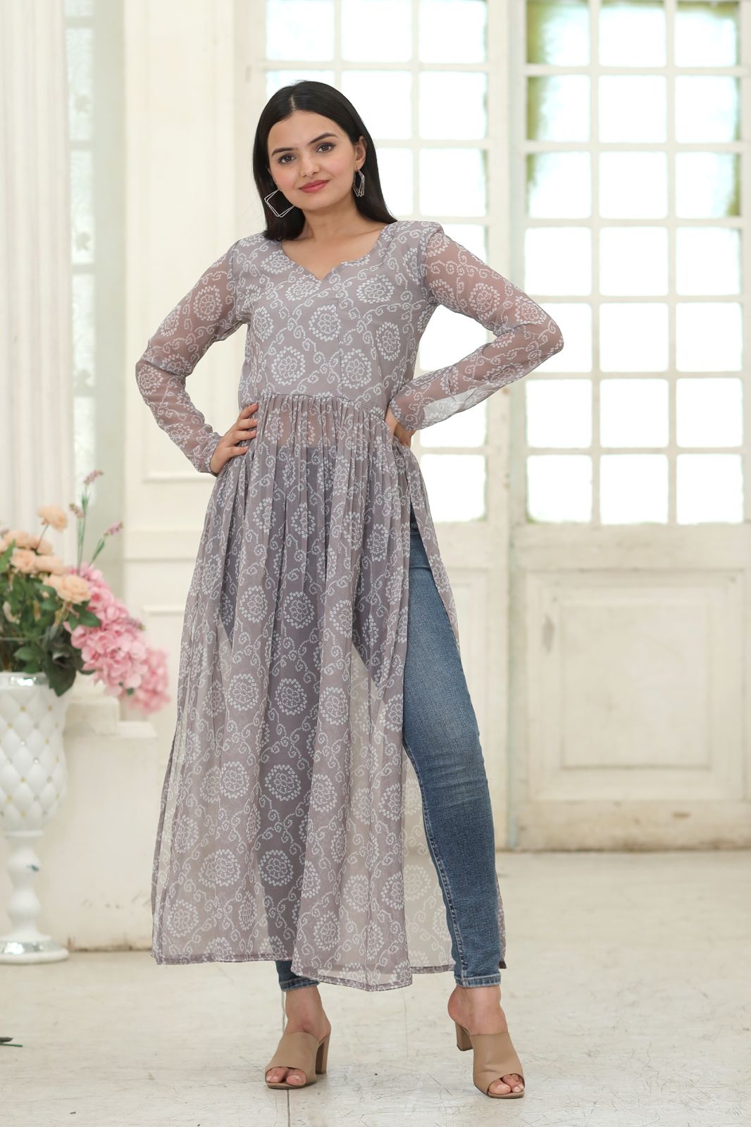 Casual Wear Gray Color Bandhani Print Kurti