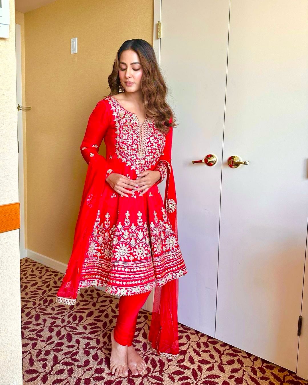 Exclusive Hina Khan Wear Red Color Anarkali Suit