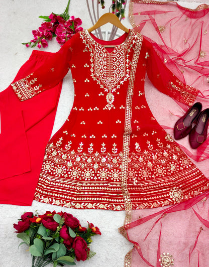 Exclusive Hina Khan Wear Red Color Anarkali Suit