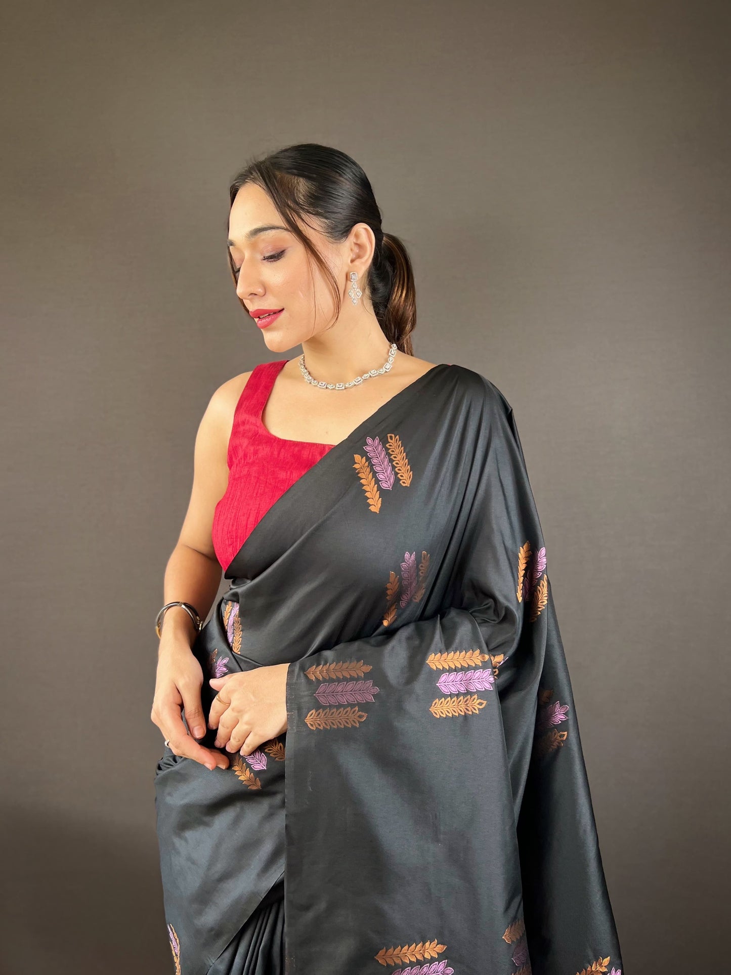 Opulent Copper Rich Weaving Pallu Black Color Saree