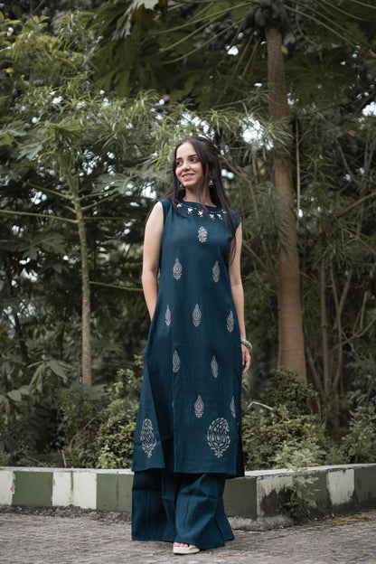 Eyes Catching Teal Blue Color Mirror Hand Work Designer Palazzo Suit
