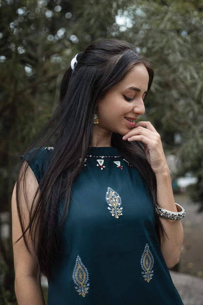 Eyes Catching Teal Blue Color Mirror Hand Work Designer Palazzo Suit