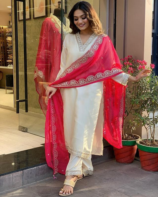 Beautifully designed that seamlessly combines tradition kurta set