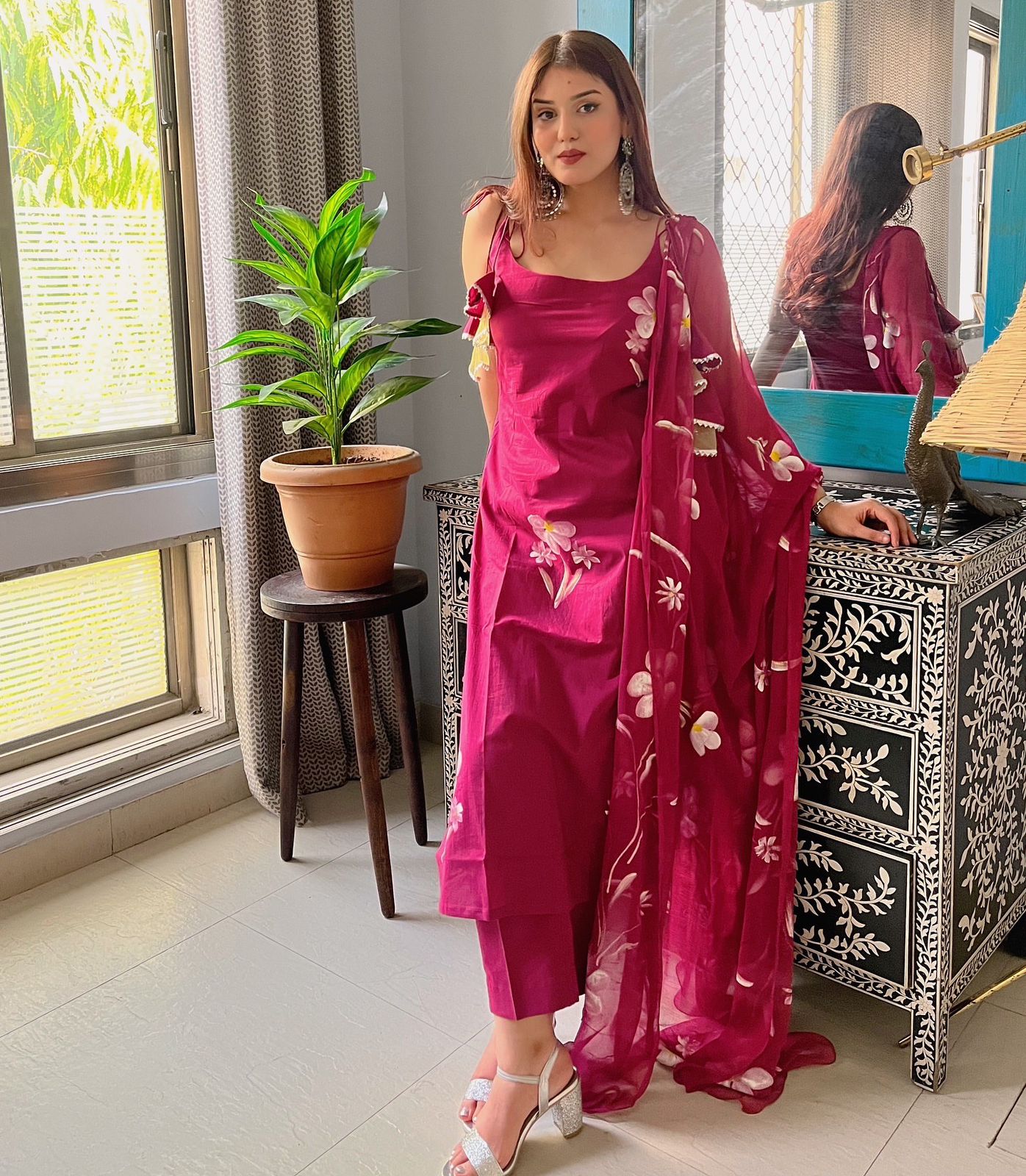 Gorgeous Pink Color Floral Handpainted Georgette Kurta Set With Tassels